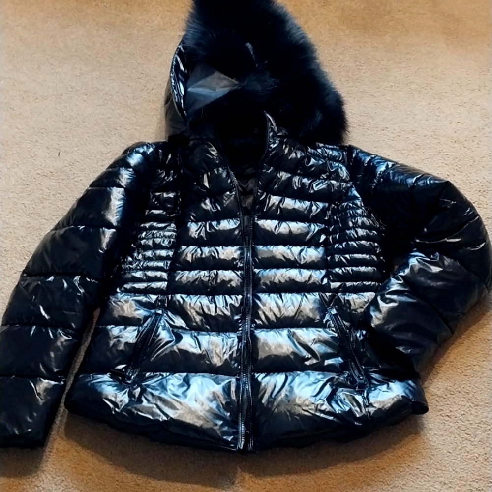 NWOT Winter jacket size XL (Runs small)